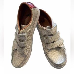 Creative Recreation Shoes Torrio Mens Sz 9 Strap Reptile Tan Red Leather Retro